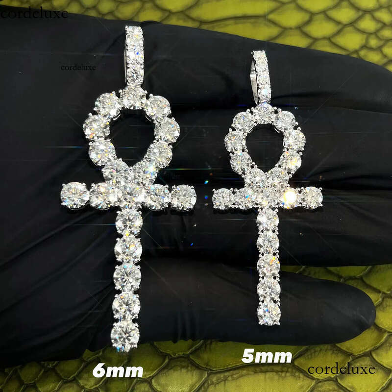 Hip hop Bg Iced Out 5mm VVS Gender Symbols Sterg Sier Moissanite Dia Ankh Cross Pendant 0b