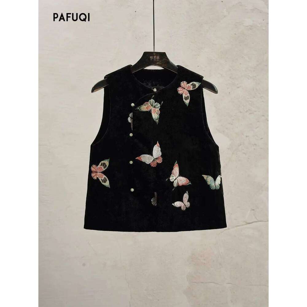New Women's Vests New Outerwear Style Black Velvet Butterfly Embroidered Vest Women's Autumn Temperament High Sense Vest Coat