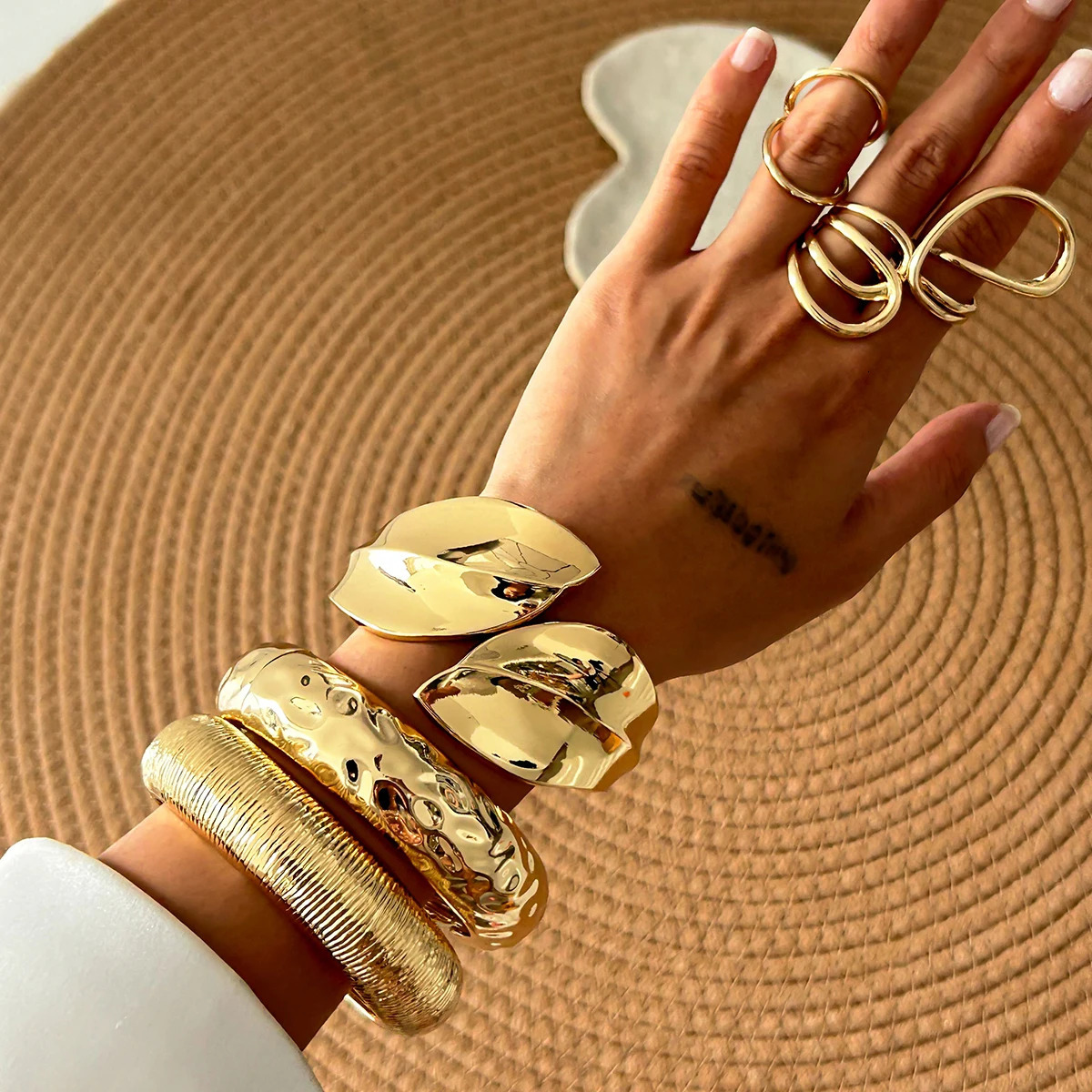 PuRui Exaggerated Heavy Metal Chunky Wide Cuff Bangles for Women Punk Geometric Spring Arm Bracelets Men Jewelry Steampunk 260128