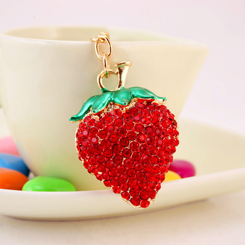 Y2K Purse Accessory Key Chain Cute Rhinestone Creative Fashion New Car Hanging Decoration Keychain Fruit Strawberry Keychain Bag Pendant