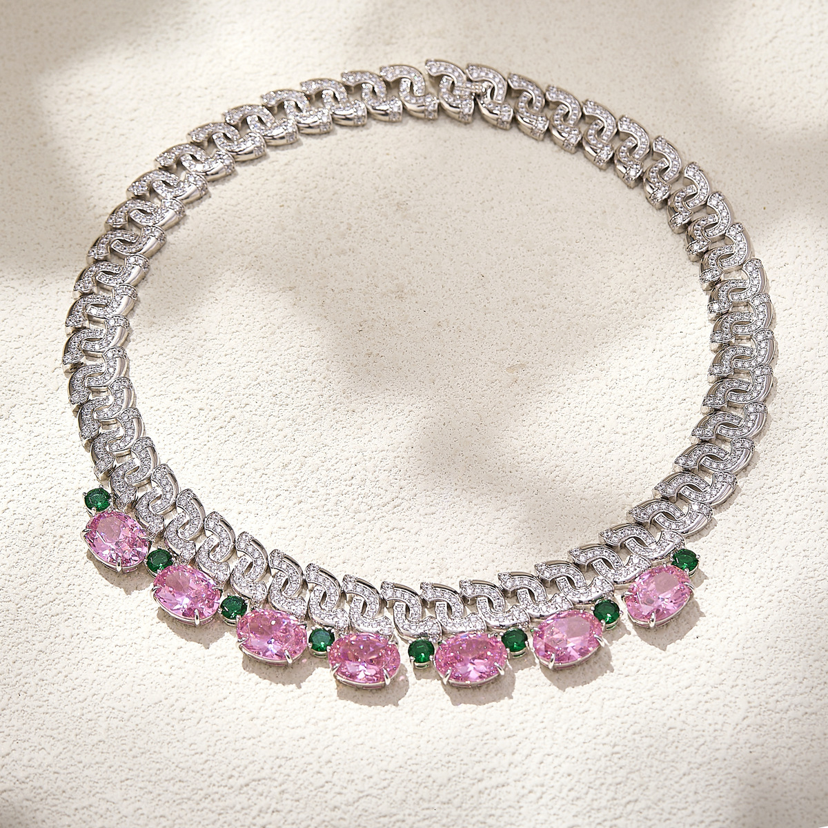 Necklace Pink Diamond Interwoven Evening Chain, Gold-Plated Necklace, Heavy-Duty Jewelry-Like Necklace High-End Women's Banquet Dress Chain Neckl