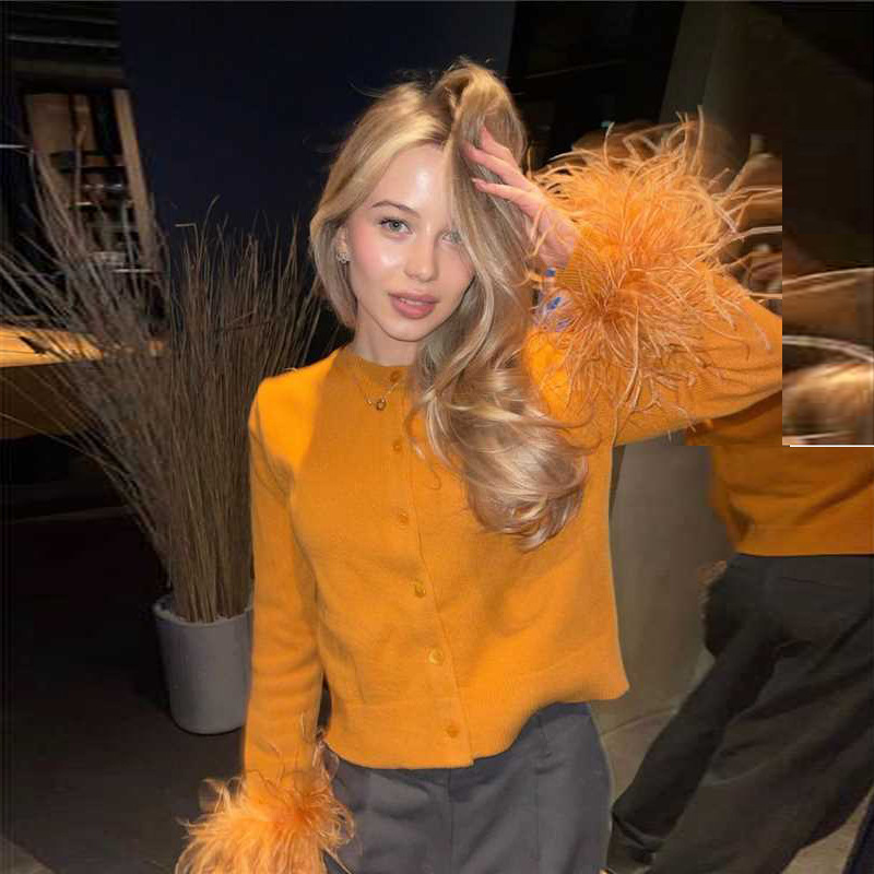 2025 autumn and winter new fashionable solid color long sleeved woolen cardigan sweater for women
