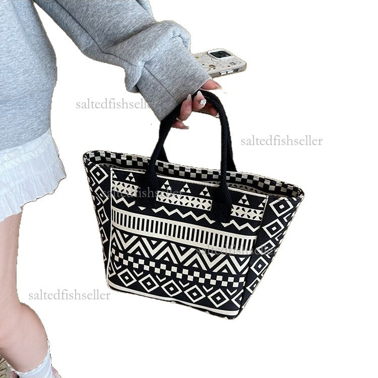 2026 Luxury New trendy printed cotton-linen shoulder tote bag, Korean style large-capacity tote bag, artistic school student tutoring bag