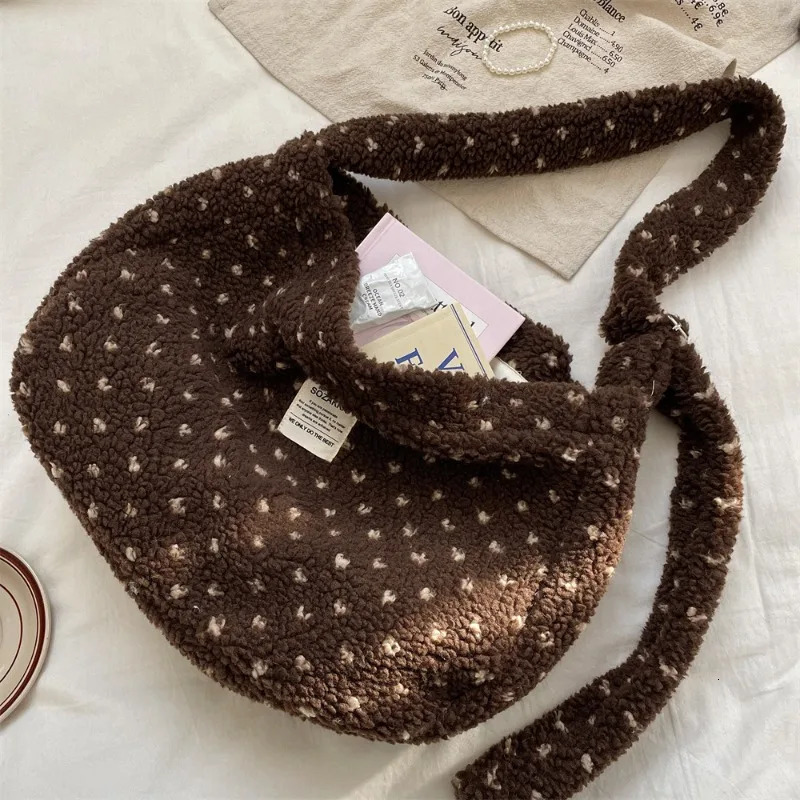 Autumn and Winter Plush Love Crossbody Bag Shopping Large Capacity Single Shoulder Furry Bags Purse 260208