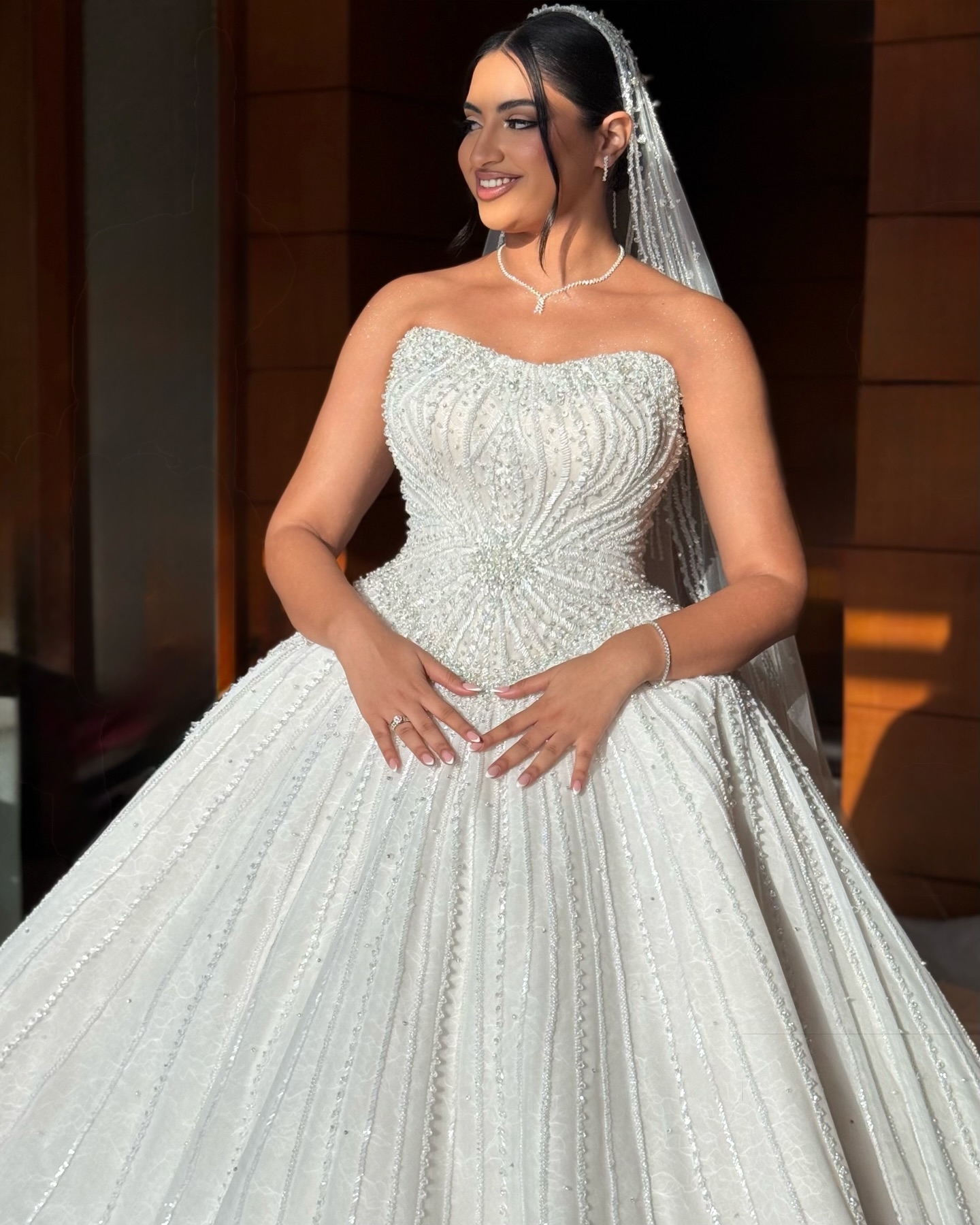 Vintage Strapless Wedding Dresses Beading Bridal Gowns A Line Princess Sleeveless Sweep Train Customized Vestidos De Novia Plus Size