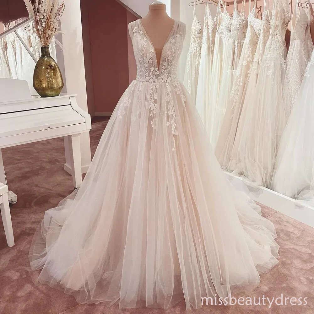 Elegant V-neck Dresses Lace Appliques Sleeveless Summer Boho Wedding Gowns Plus Size A Line Bride Dress Robe De Mariee BC14111F09