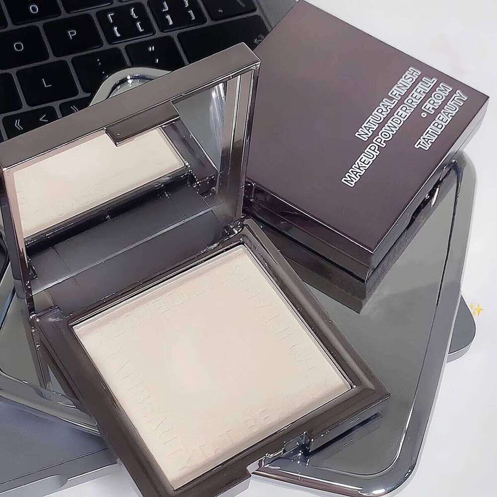 TATIBEAUTY Small Silver Block Soft Focus Oil Control Setting Concealer Pore Light Loose Powder 26L0209