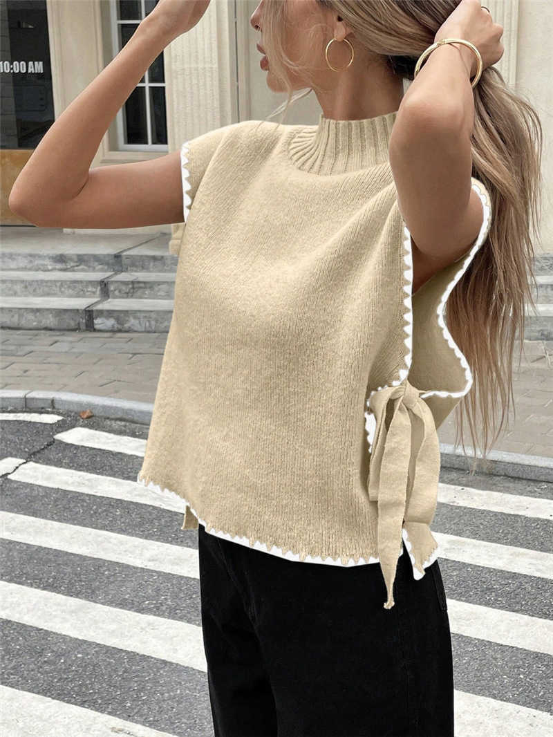 Women's Sleeveless Sweater Vest Minimalist Design with Contrasting Color Bow Tie-Front Top