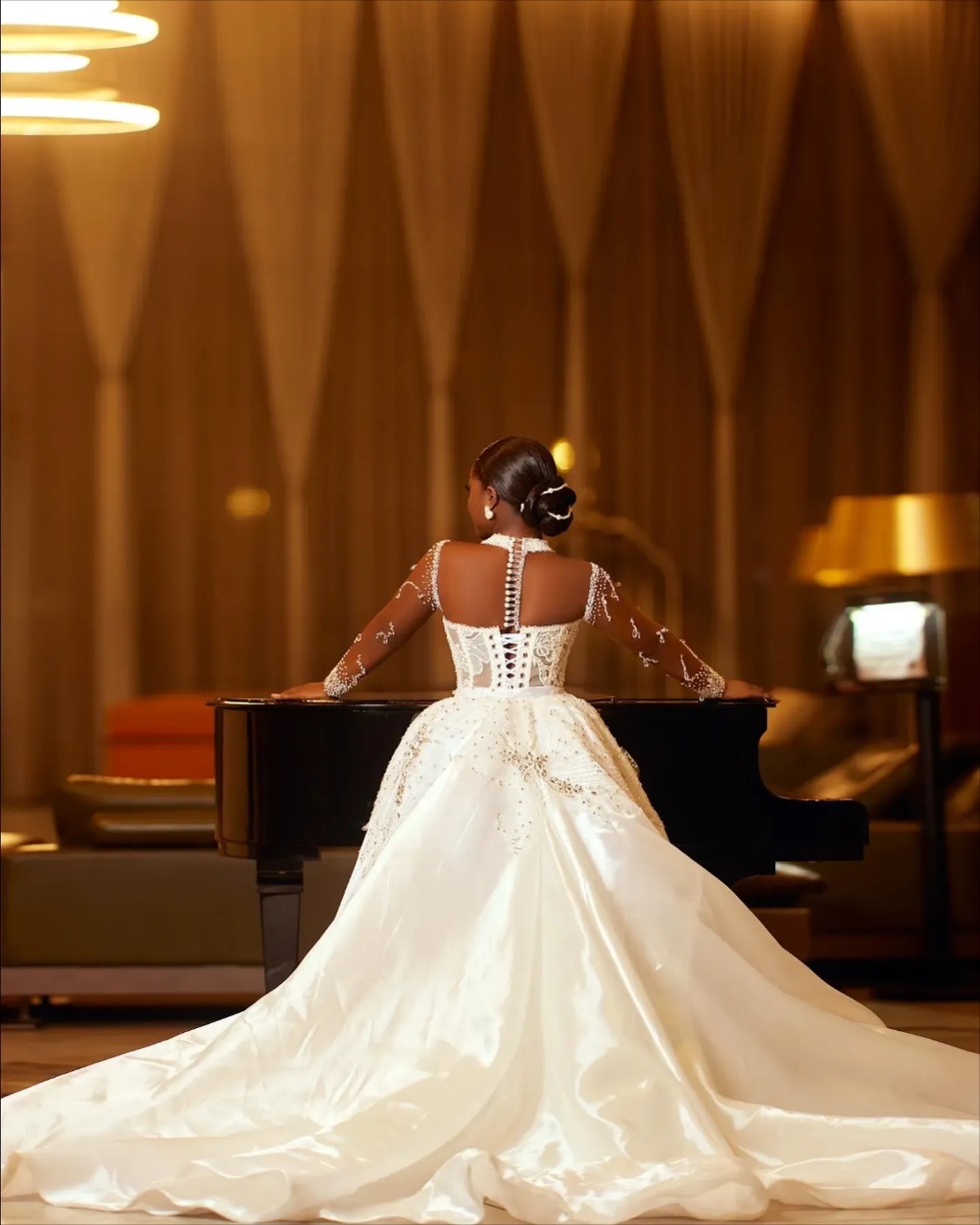 Arabic Aso Ebi Plus Size Mermaid Wedding Dress in Ivory with Lace Beaded Crystals and Detachable Train Church vestido de novia 0209