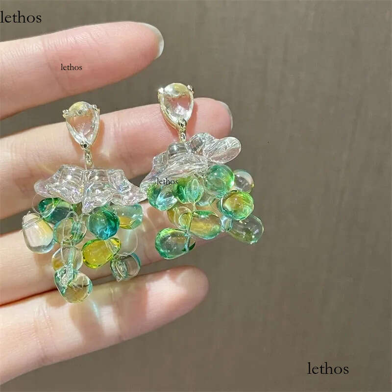 Dangle Chandelier 2022 Fashion Transparent Green Crystal Grape Drop Earrings For Women Personality Spring Summer New Pendientes 1a