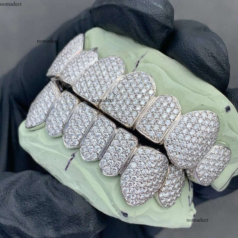 Customize Rapper Fangs Teeth Sterling Sier Iced Out Moissanite Grillz ce