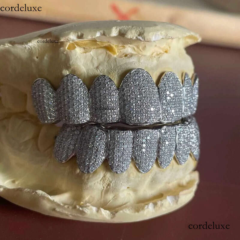 Custom Made Dental Grills Iced Out Sterling Sier Real Gold Jewelry Zigzag Setting VVS Moissanite Dias Teeth Grillz b4