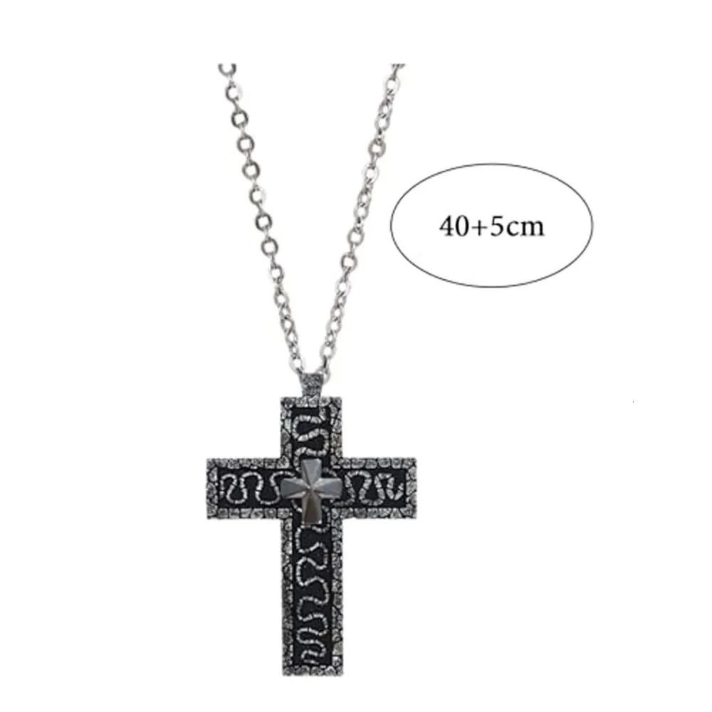 With Secret Compartment Cross Necklace Vintage Gothic Punk Hidden Thanos Squid Openable Pendant Locket Neck Chain Choker Game 260124
