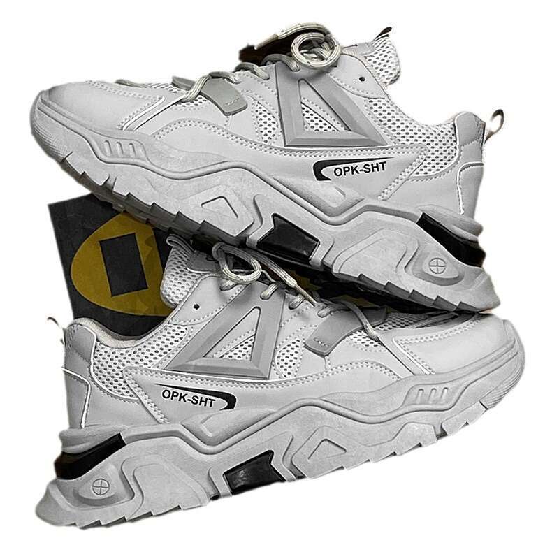 Internet Celebrity Hot-Selling Men's Winter Youth Mesh Sports Running Boys Trendy Brand Black Warrior Dad Shoes Height Increasing