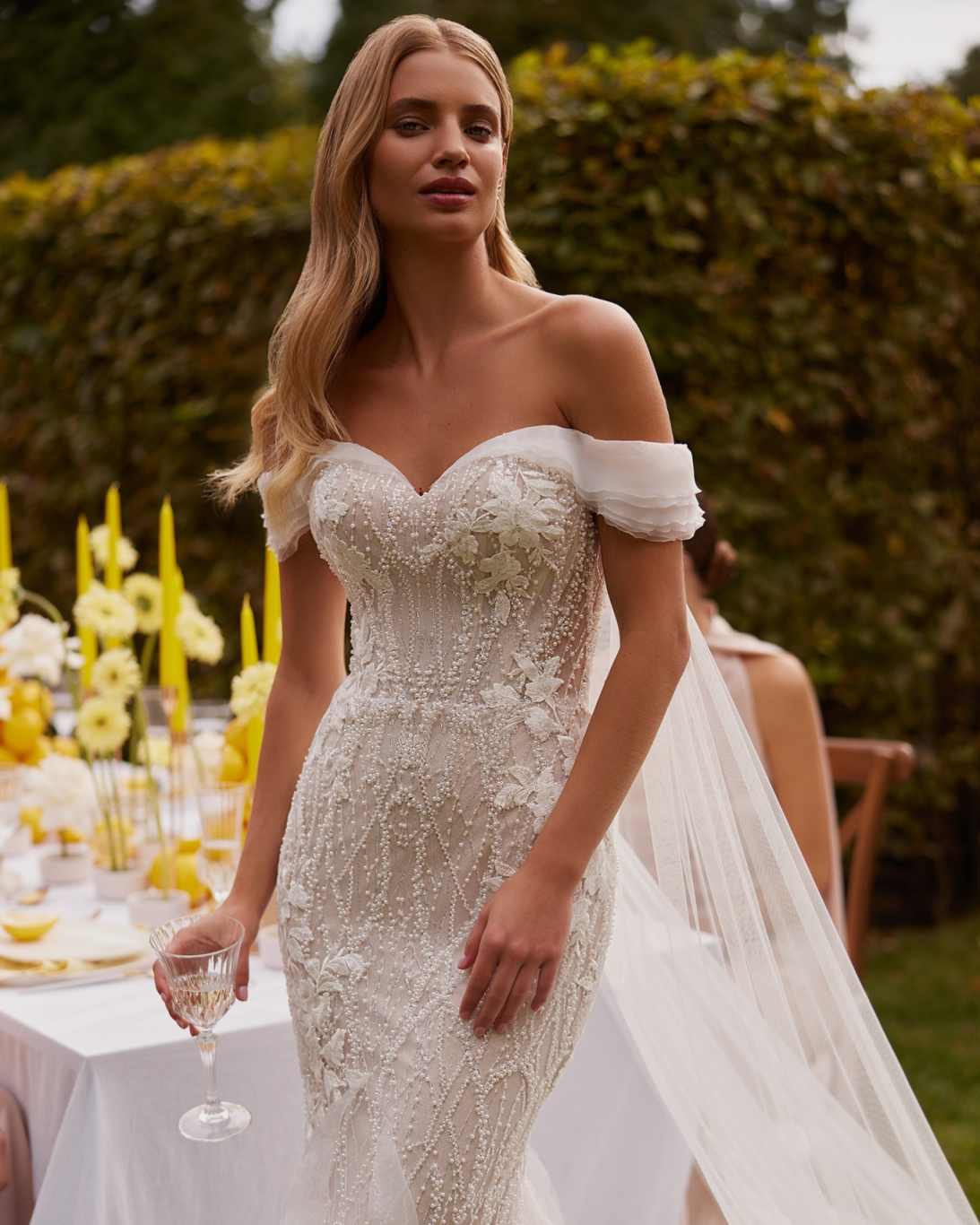 Luxury Embroidery Beaded Lace Wedding Dress Off Shoulder Bridal Gown Customized Elegant Sweetheart Neck Dresses For Bride