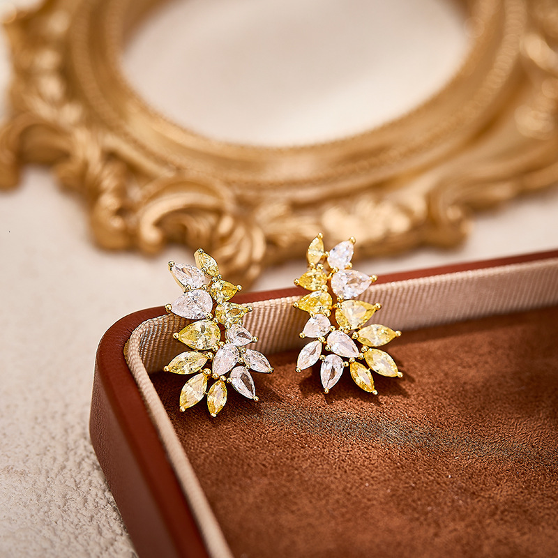 Earrings, Gold-Plated With Two-Tone Zircon Leaf Earrings, Offering A Light Luxury Texture Earrings, Women's Leaf Earrings