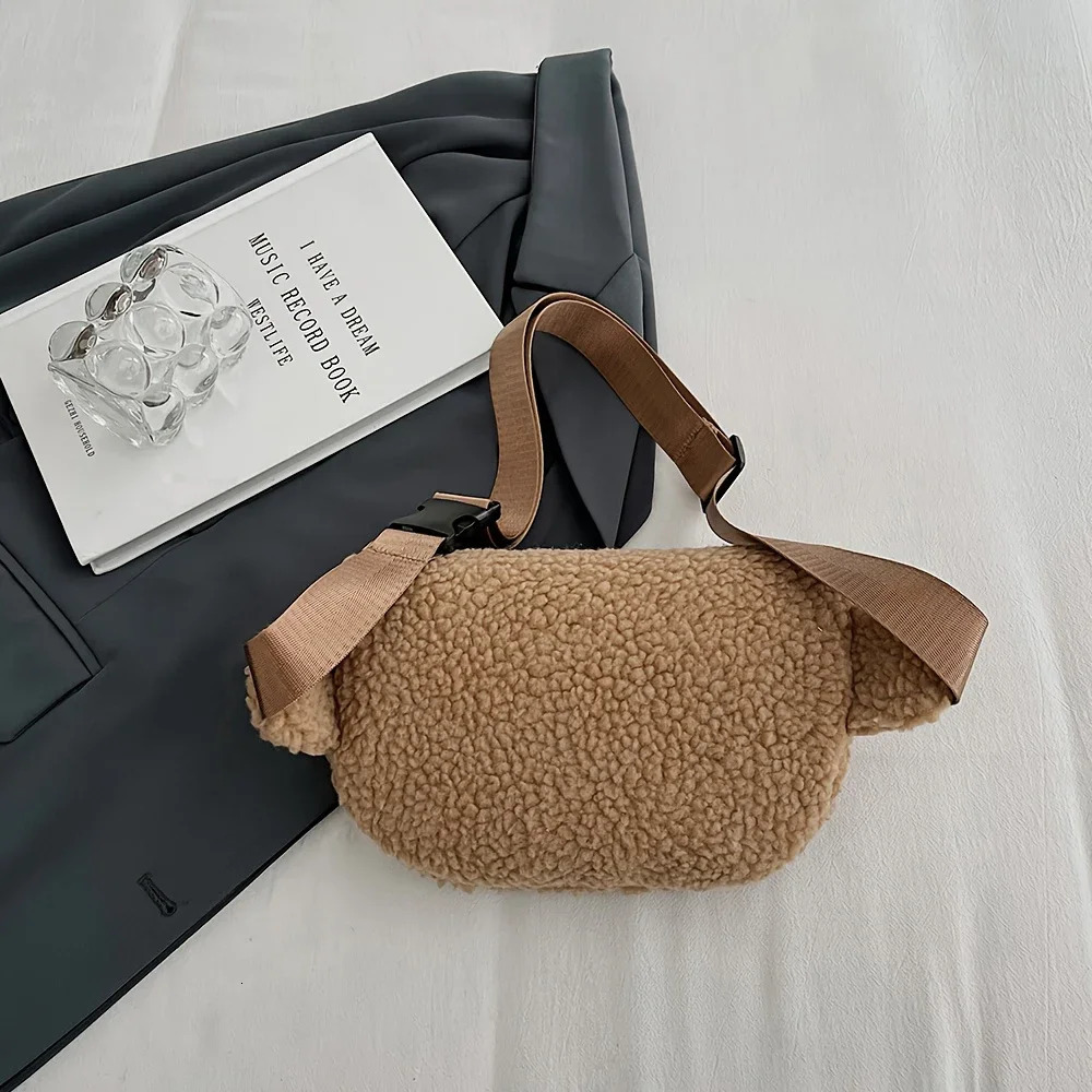 Womens Chest Bag with Lamb Wool Large Capacity Autumn and Winter Niche n Crossbody Casual Waist 260208