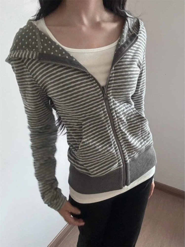 American Streetwear Striped Hooded Sweatshirt Autumn Slim Fit Short Cardigan Fashion Casual Long Sleeve Coat Women 260126