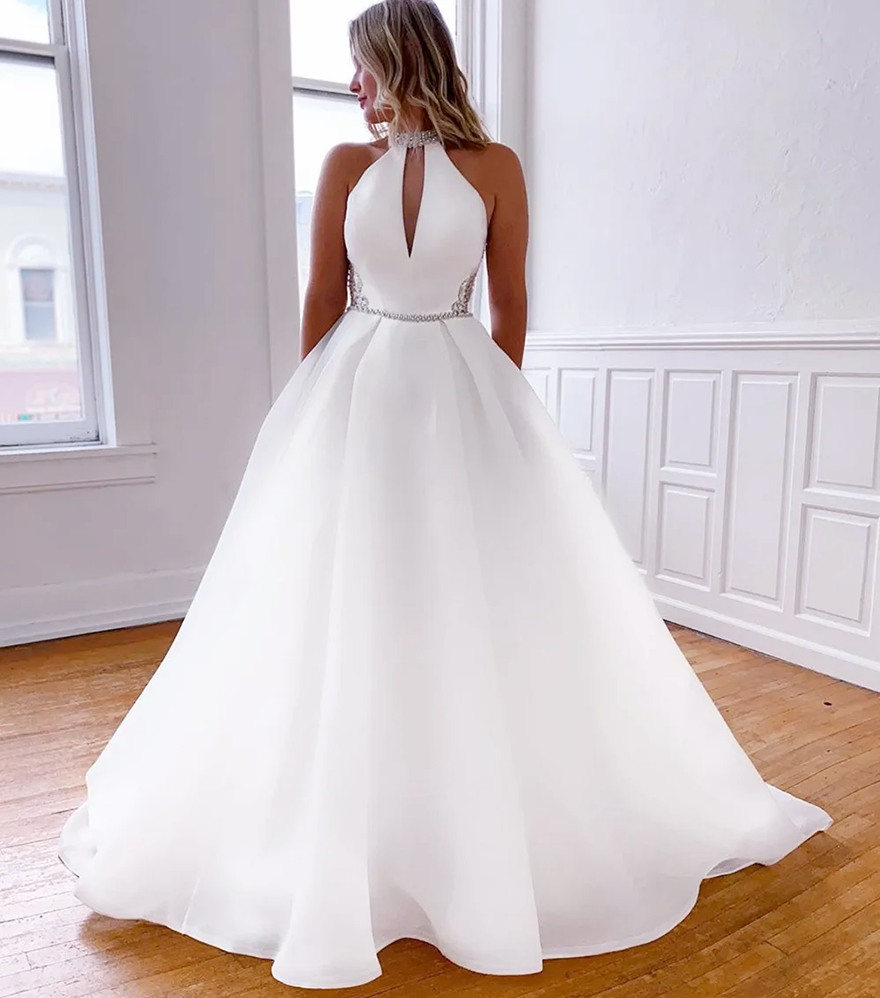 A Line Wedding Dresses 2026 Simple Heyhole High Neck Crystals Bridal Gowns White Organza Robe De Mariage BC702
