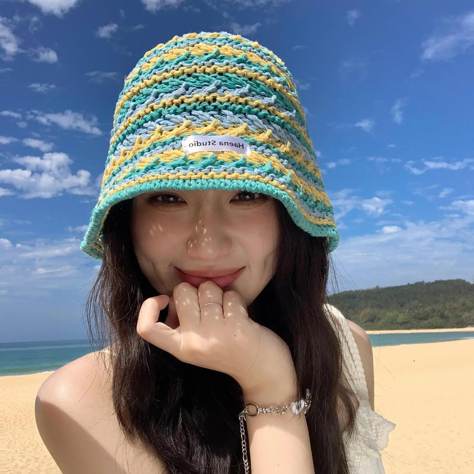 Ladies BucketHat Korean Knitted Striped Verstaile Hollow Breathable Bucket Hat Beach Vacation Sunscreen Sunshade Hats For Girl 260208