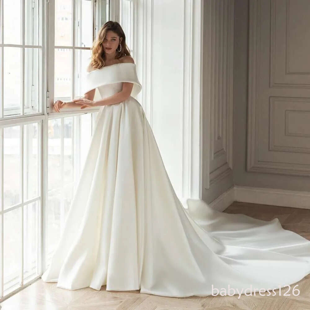 Off Shoulder A-neck Satin Dress, Simple Wedding Gown, Boat Neck Trouwjurk, Gelik