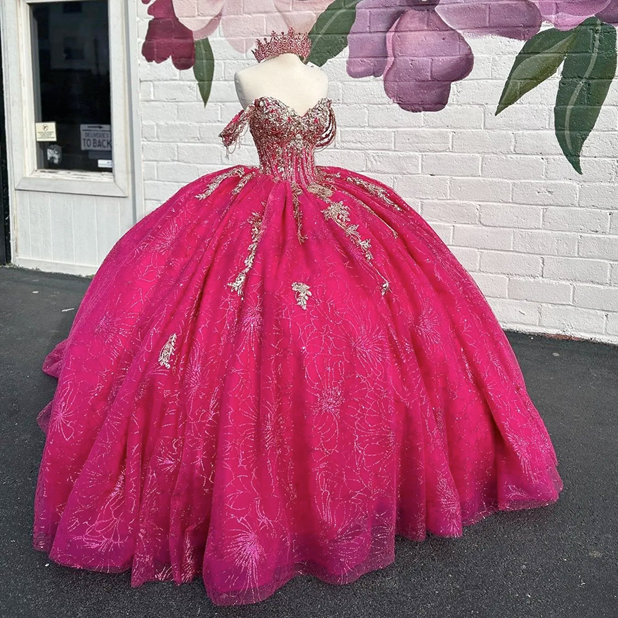 Stunning Crystals Ball Gown Quinceanera Dresses Sequined Prom Gowns Appliqued Off The Shoulder Necke Tulle Sixteen Sweet 15 Masquerade Dress N6101