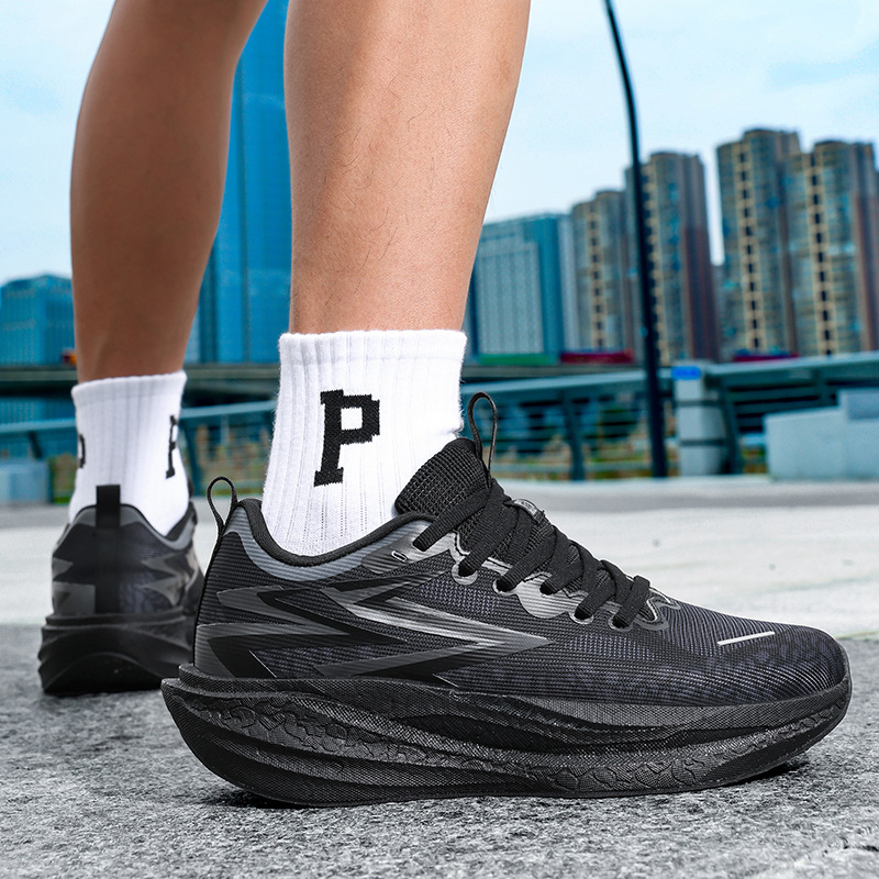 Hot new free shipping designer shoes for mens womens running shoes pink orange blue black Fashionable and versatile outdoor sneakers sport shoes