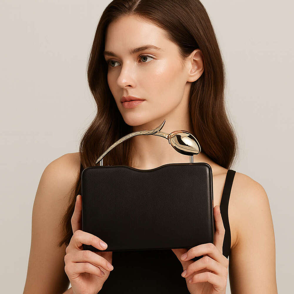 Clutch Bag Foreign Trade Cross-Border Factory Direct PU Clutch Rose Shape Valentine's Day Gift Crossbody European And American Evening Bag
