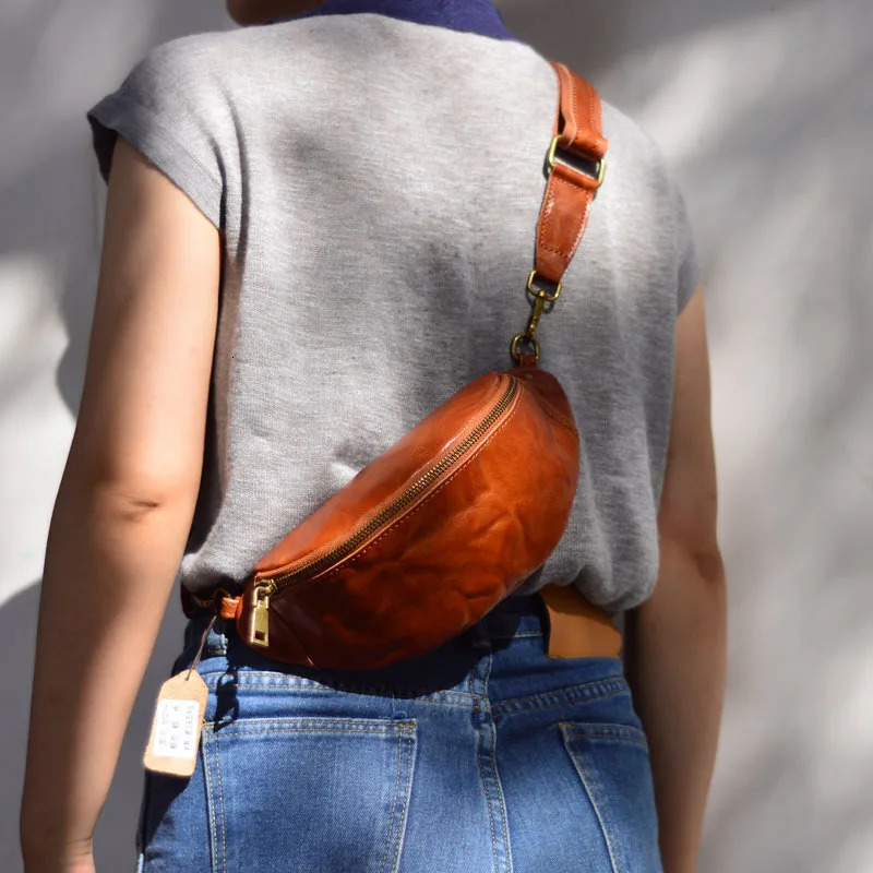 Unisex Milled TopGrain Leather Chest Bag 2025 Summer Lightweight Crossbody Phone Pouch Casual Mini Backpack for Men Women 260208