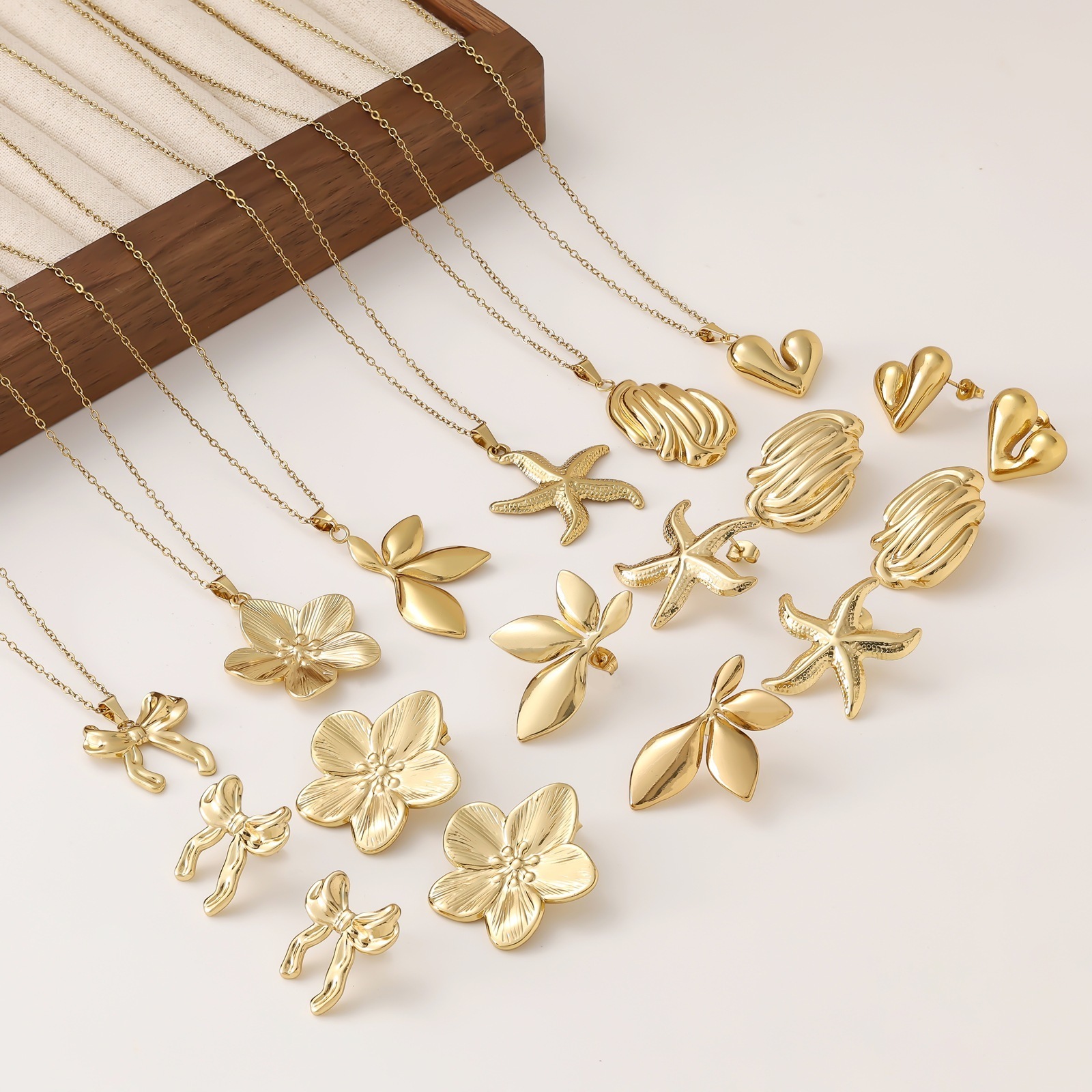 Alhamdulillah Token Car Hanger personality Arabic Calligraphy Necklace Stainless Steel Pendants Islam Muslim Religious Jewelry 250425