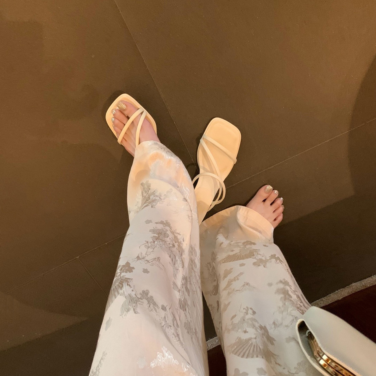 Summer Square Head Thick with One-line Sandals with Thin Belt Combination Thick High Heels Sandals 250411