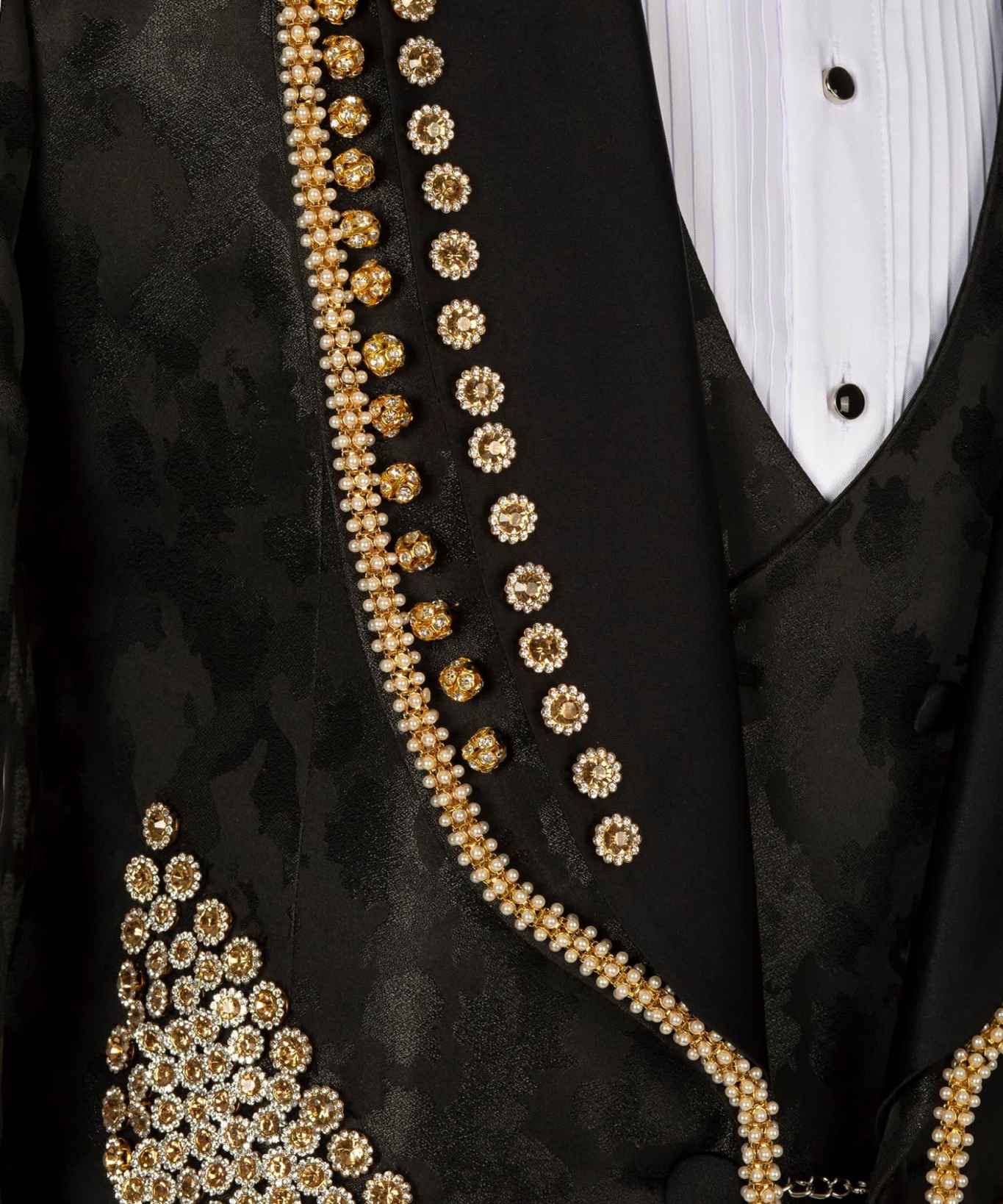 Luxury Man Tuxedos Jacquard 2 Pcs Jacket Pants Wedding Suit Beaded Shawl Lapel One Button Groom Party Outfits Customized