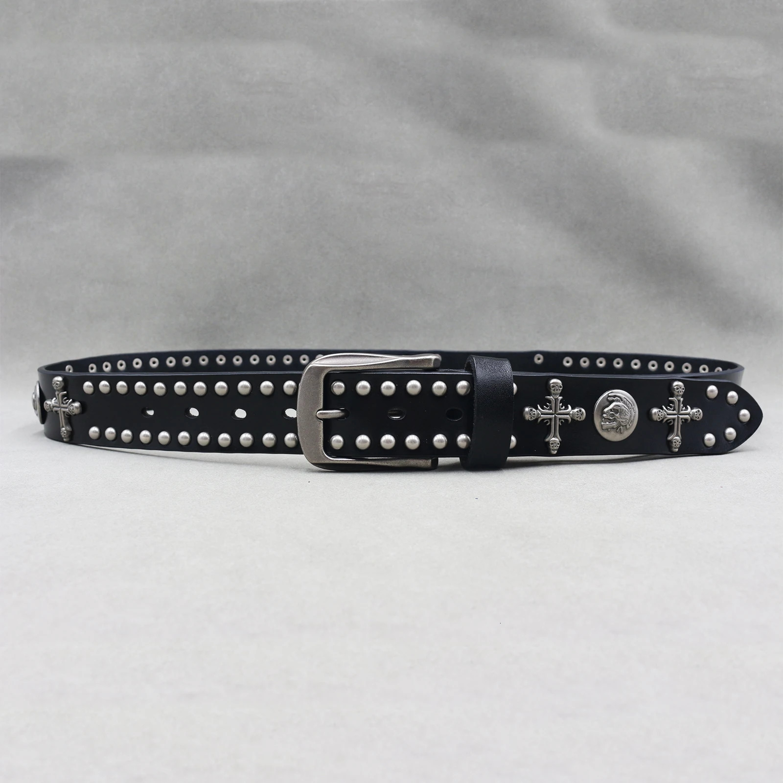 Metal Rivet Cowboy Belt Genuine Leather Cowskin Men Belt Punk Rivet Jeans Belts For WOMEN Ceinture Homme Cinturones Hombre 260124