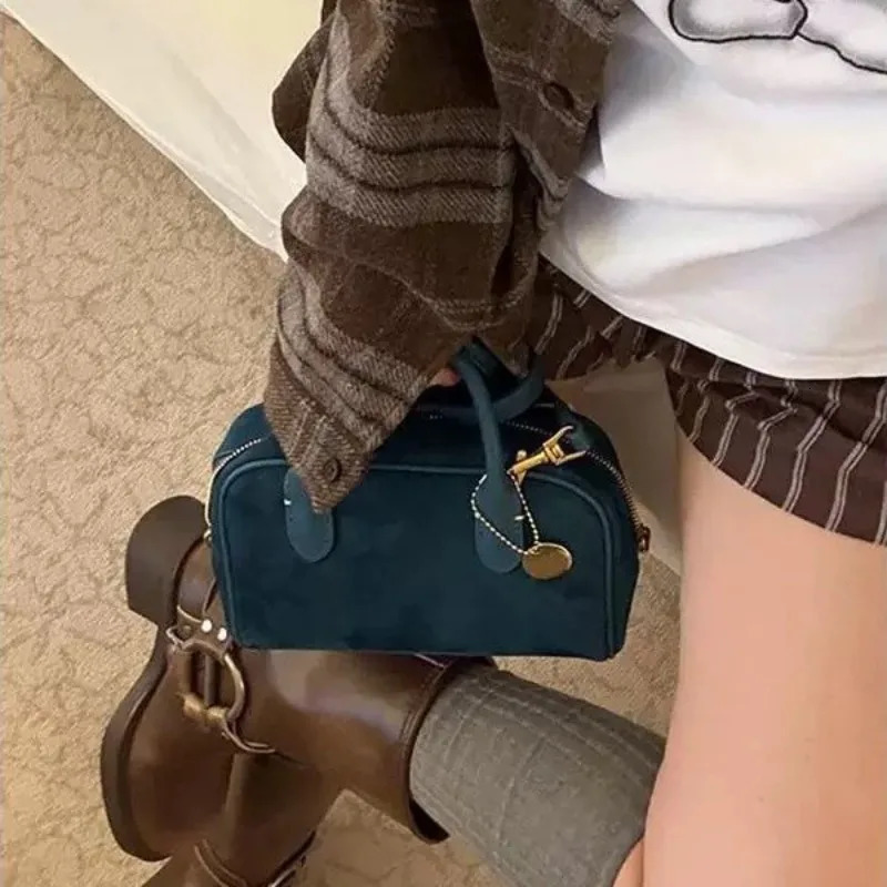 Velvet Bowling Bag for Women 2026 Model Light Niche Highend Commuting Handheld Crossbody Boston 260208