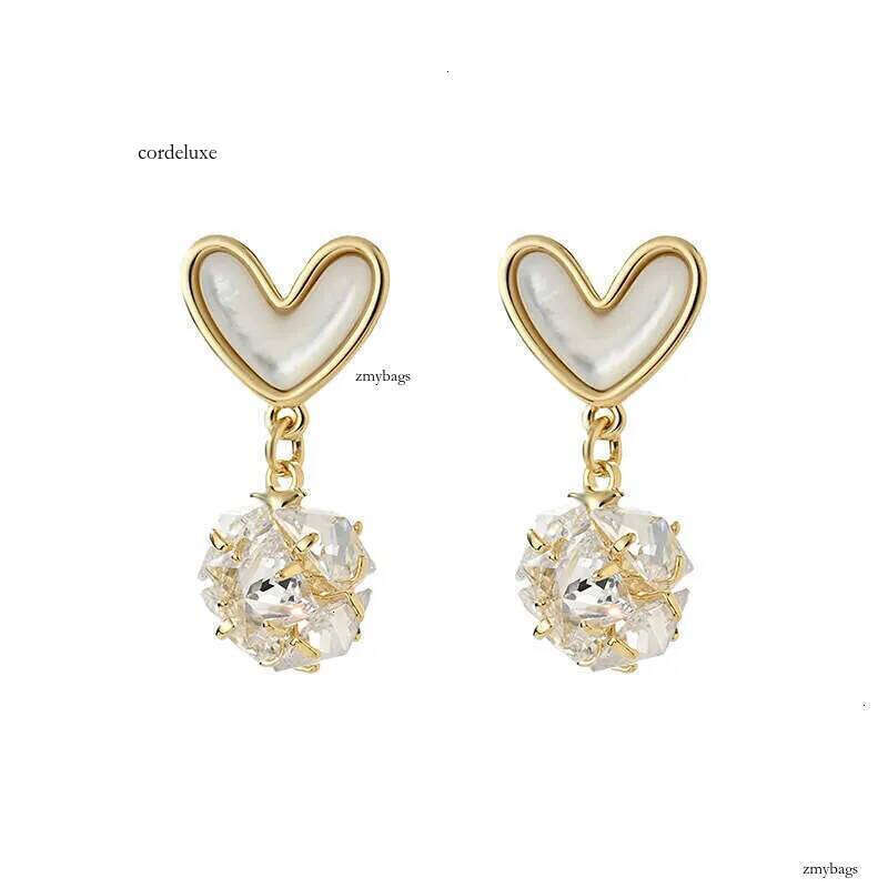 DHCollections Spring Summer Zircon Flower Stud Korean Fashion High-End Mother-of-Pearl Heart Design - 14K Gold Plated Needle Earrings for Women 8b