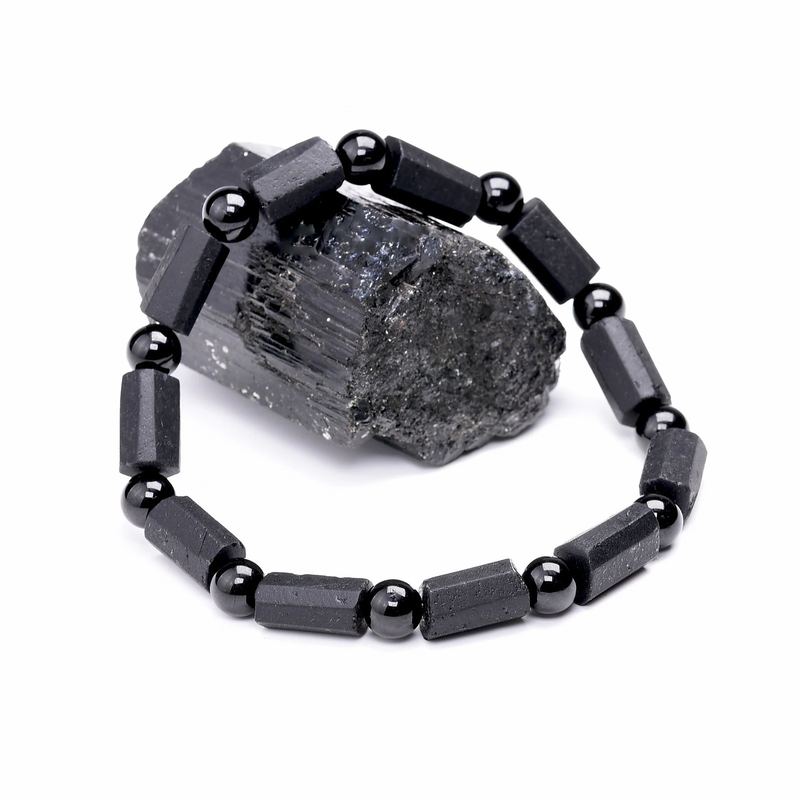 Natural Black Tourmaline Bracelet for Women and Men Raw Crystals Original Energy Quartz Stones Beads Bracelets 612mm 260202