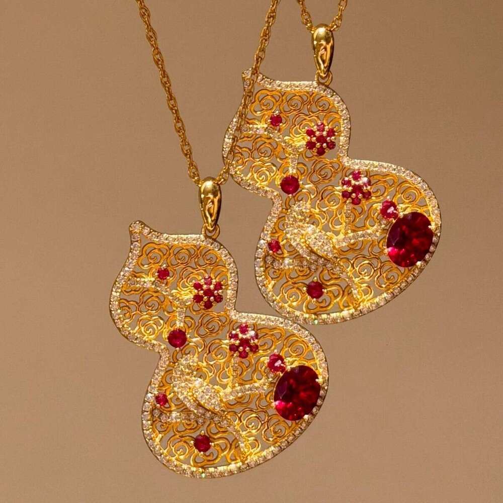 New Chinese-style Niche Hollow-out Colorful Diamond Flower Gourd Pendant Necklace Exquisite And Versatile
