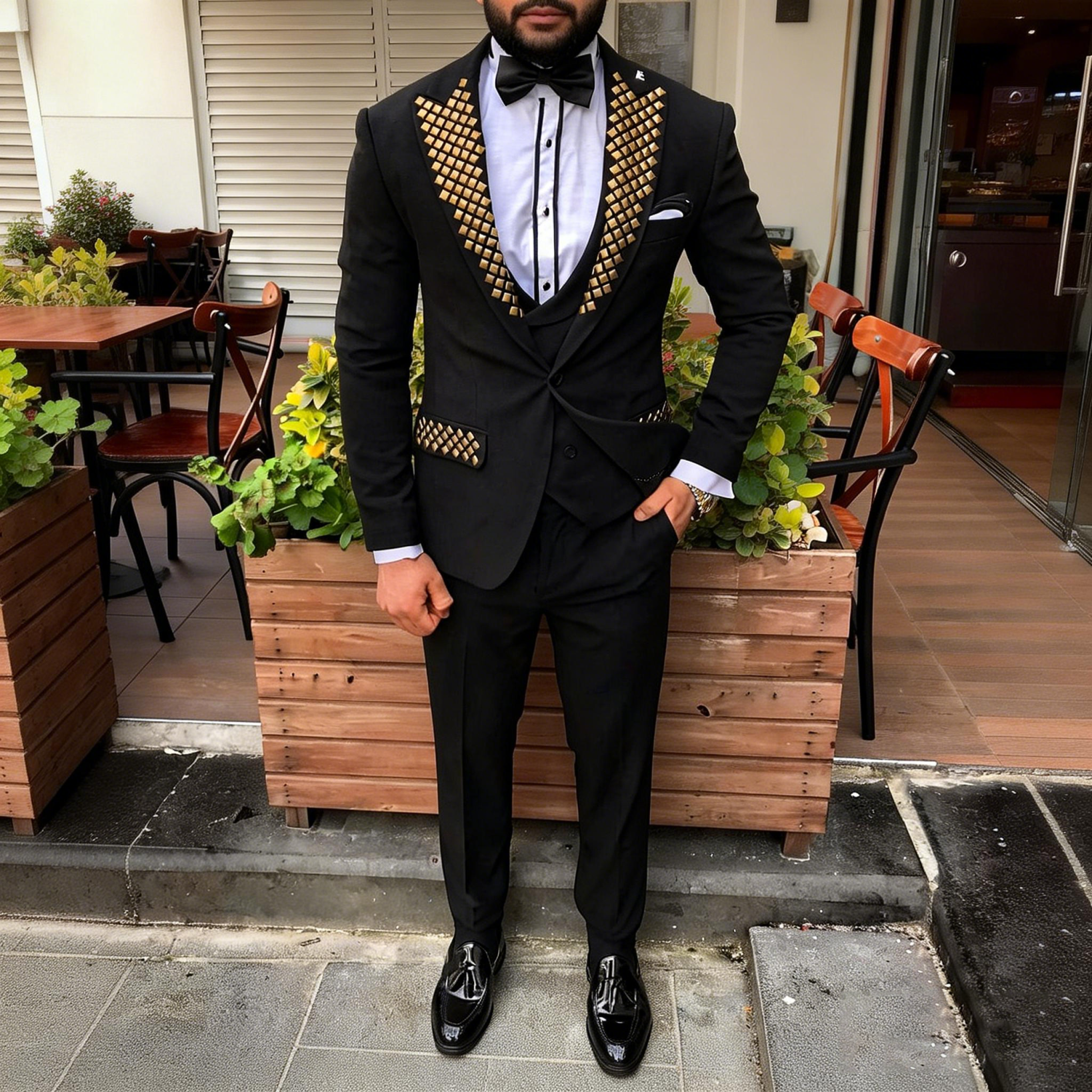 Luxury Men Suits One Button Peaked Lapel Jacket Blazers Beaded Loose Fit Groom Wedding 2 Pieces Customized Wear