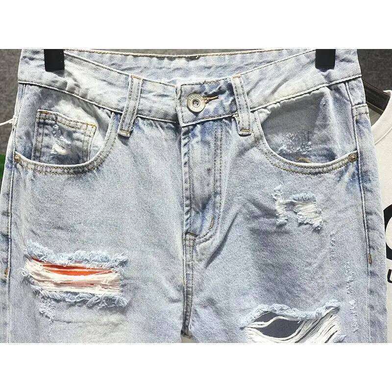 MEN's Casual Denim Jeans Loose-fit with Ripped Patches Frayed Hems for Spring and Autumn Washed Harem Cotton Trousers Male