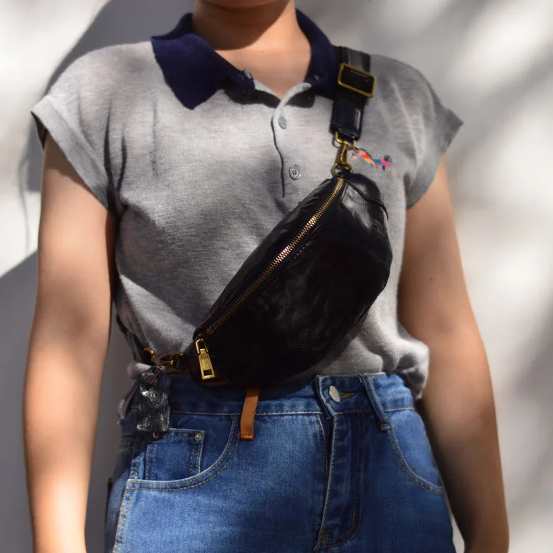 Unisex Milled TopGrain Leather Chest Bag 2025 Summer Lightweight Crossbody Phone Pouch Casual Mini Backpack for Men Women 260208