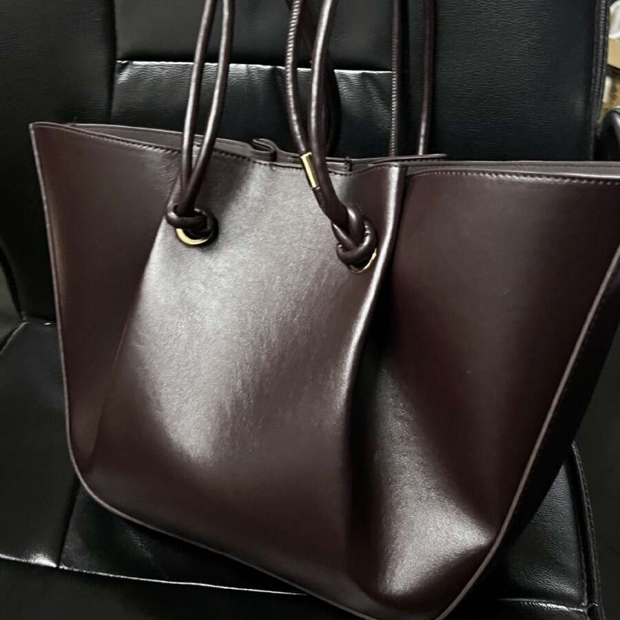 Totebag Shoulder ROSE NOIRE Genuine Leather Wrinkle Women S Large Capacity Tote Single Handbag Basket Fashion Niche Elegant Commuter Bag