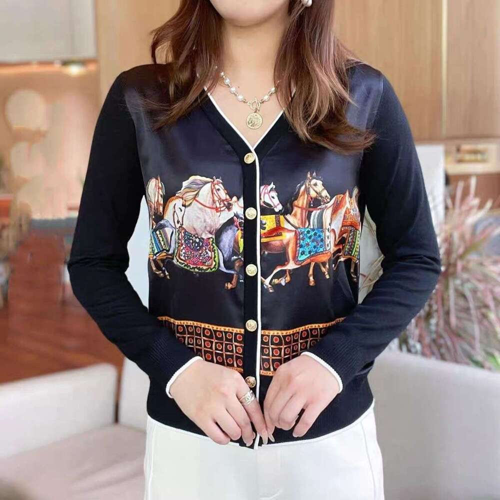 High-End Mom's Clothing Printed Pattern Patchwork Satin Knit Cardigan Spring Summer New Style Outerwear Elegant V-Neck Long Sleeve