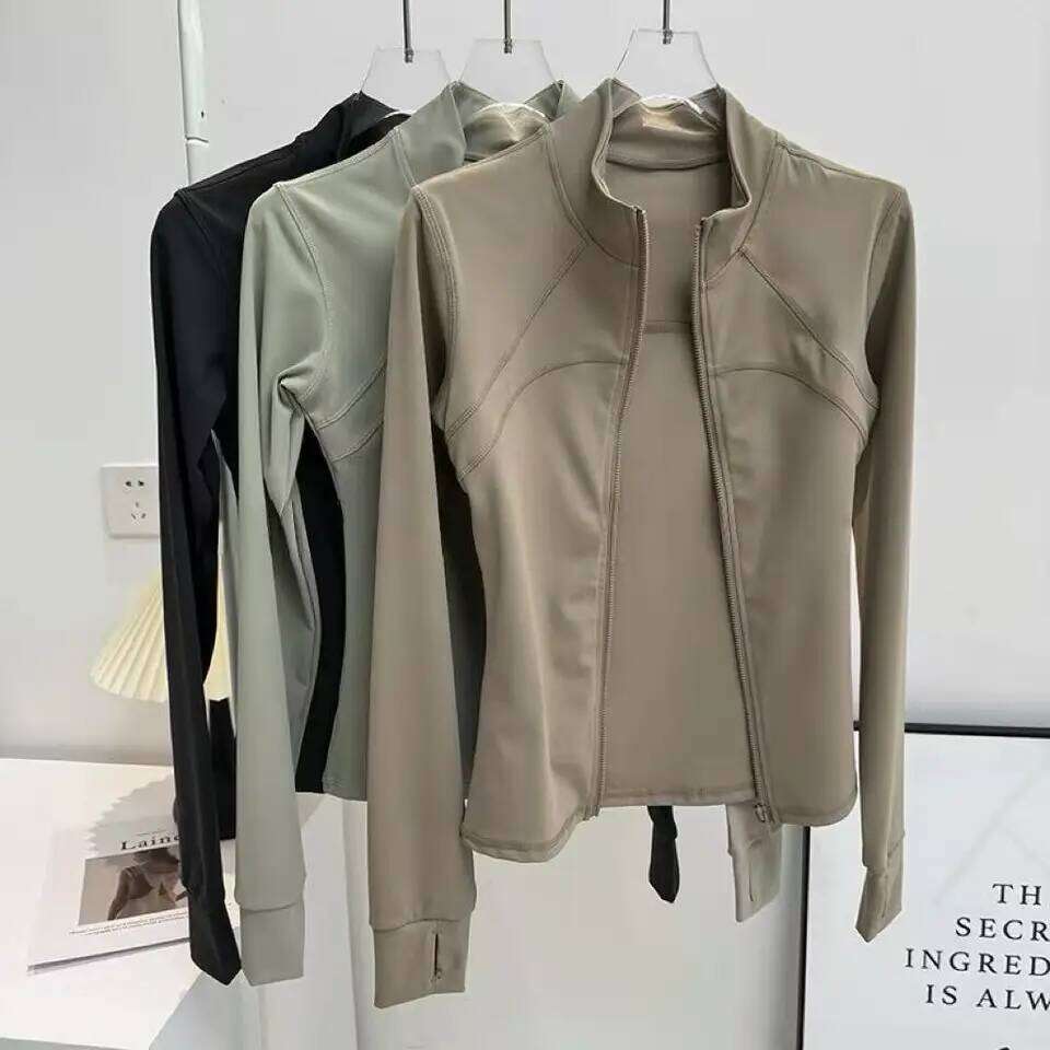 Yoga Women's High-end Standing Collar Long Sleeved Sports Training Fitness Top Windproof Running Suit 26Y0209