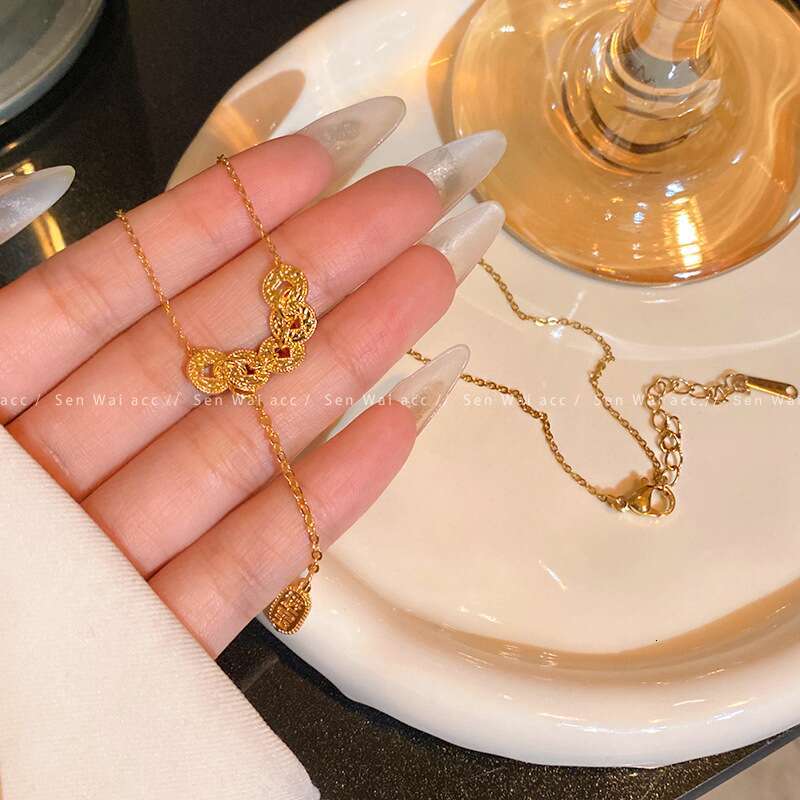 Necklace Gold Plated Crushed Ice Five Emperors Coin Chinese Retro Clavicle Chain Light Luxury Niche for Wedding Cultural Festival Gift High Quality Te