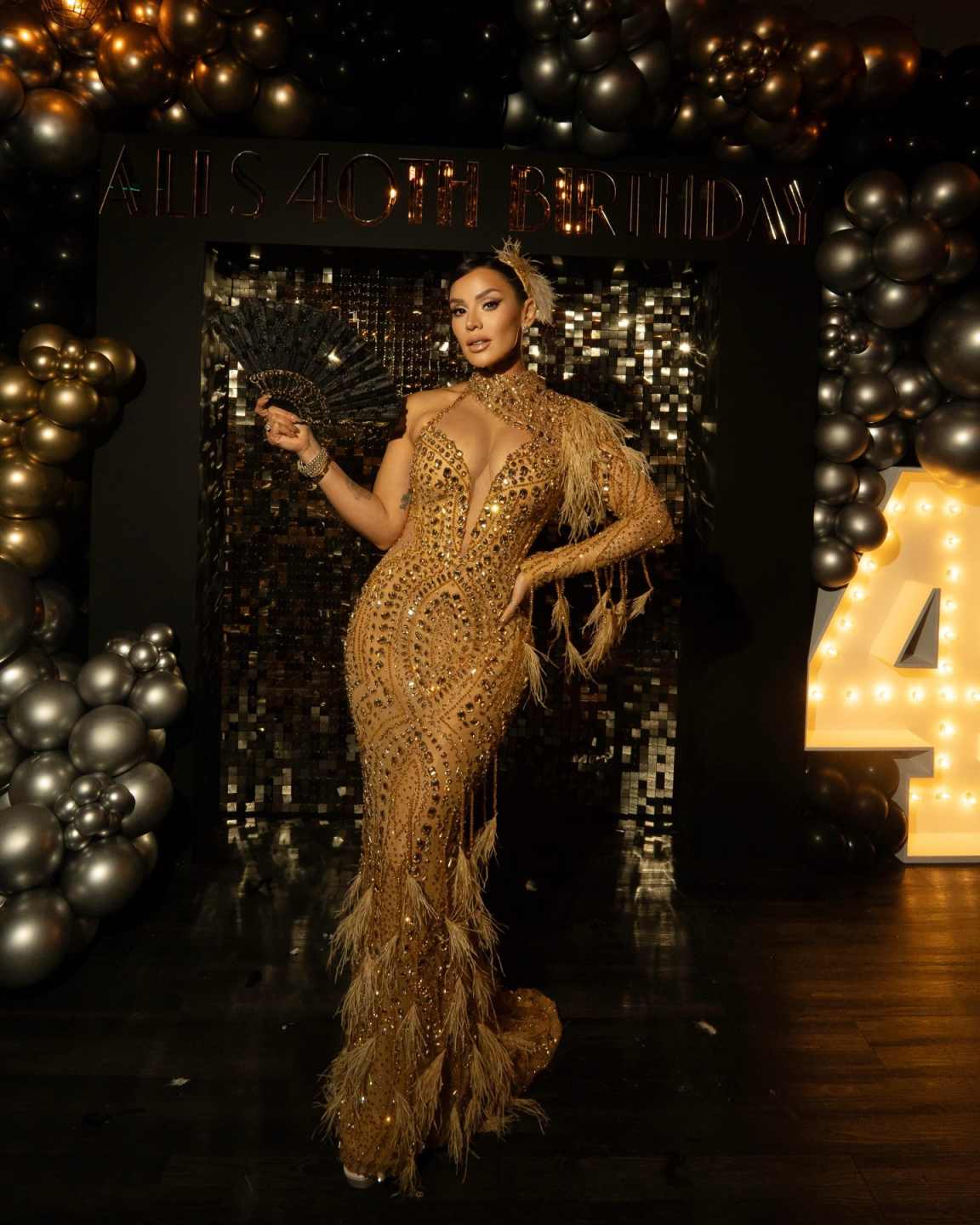 Exquisite High Neck Beaded Prom Dresses Sexy Crystal One Shoulder Evening Dress Customized Feathers Floor Length Party Gown