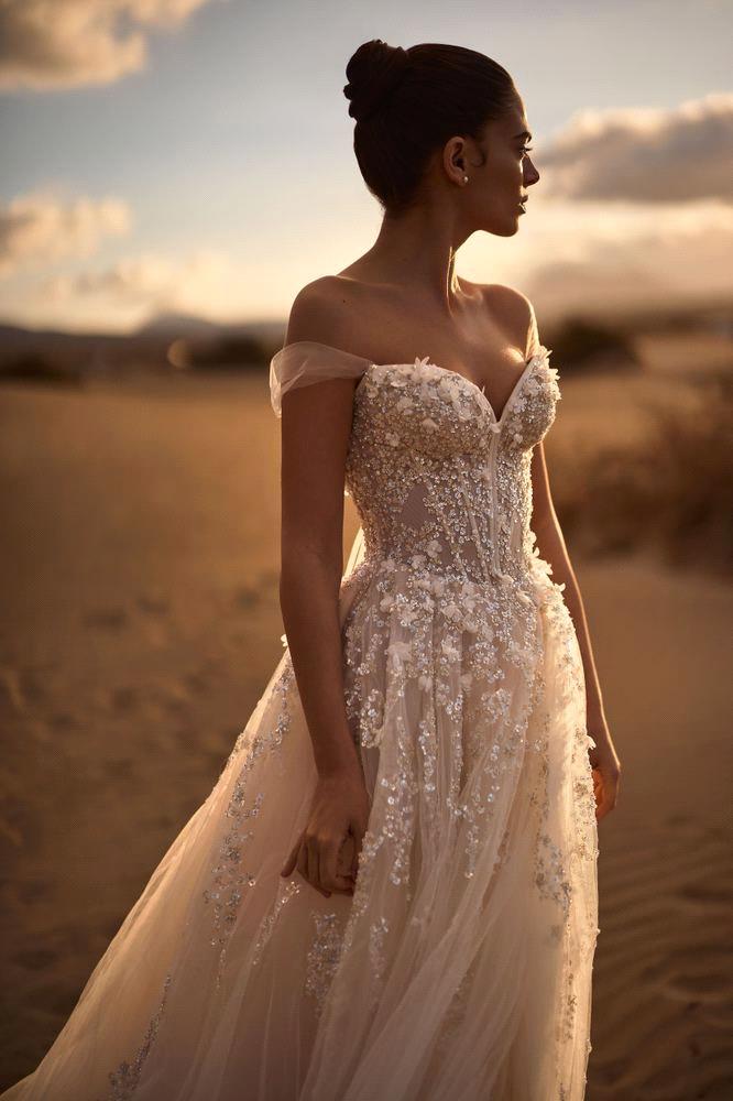 Customized Chic Lace Embroidery Wedding Dress with Split Off the Shoulder A Line Boho Bride Dresses Corset Vestidos de novia BC17264F09