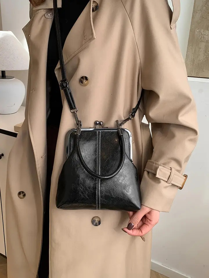 Valentines Day personalized fashion solid color daily versatile shoulder bag niche n simple retro crossbody 260208