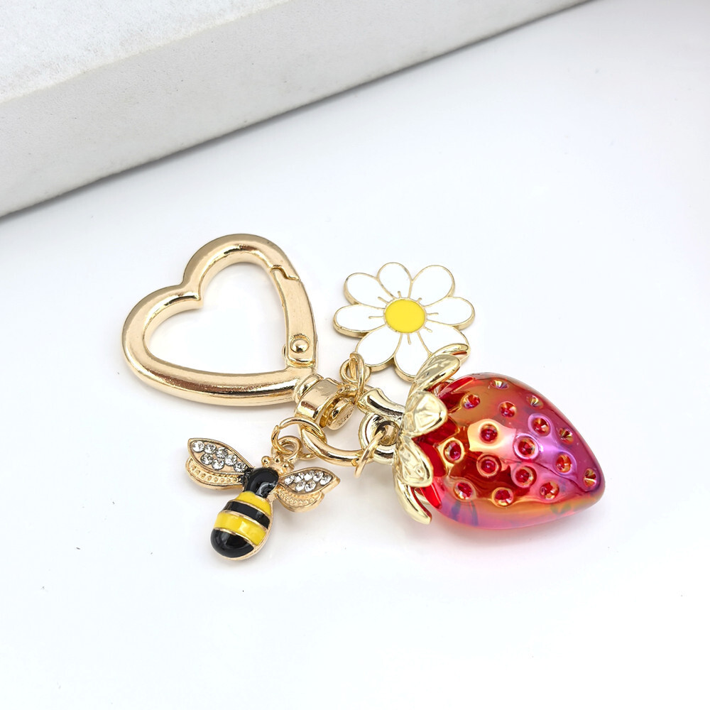 Y2K Purse Accessory Hot Sale Sweet Resin Imitation Strawberry Bee Pendant Heart-Shaped Keychain Flower Bag Accessories Pendant