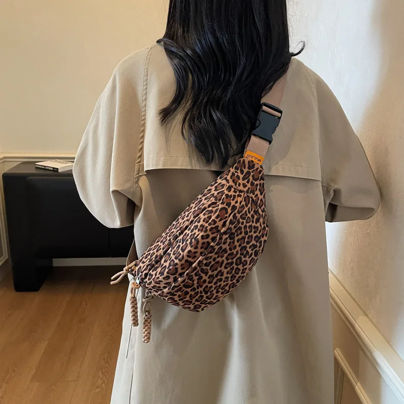 Multifunctional Waist Bag Womens Leopard Print Chest AutumnWinter Fashion Crossbody Trendy Sporty Packs bolsa 260208