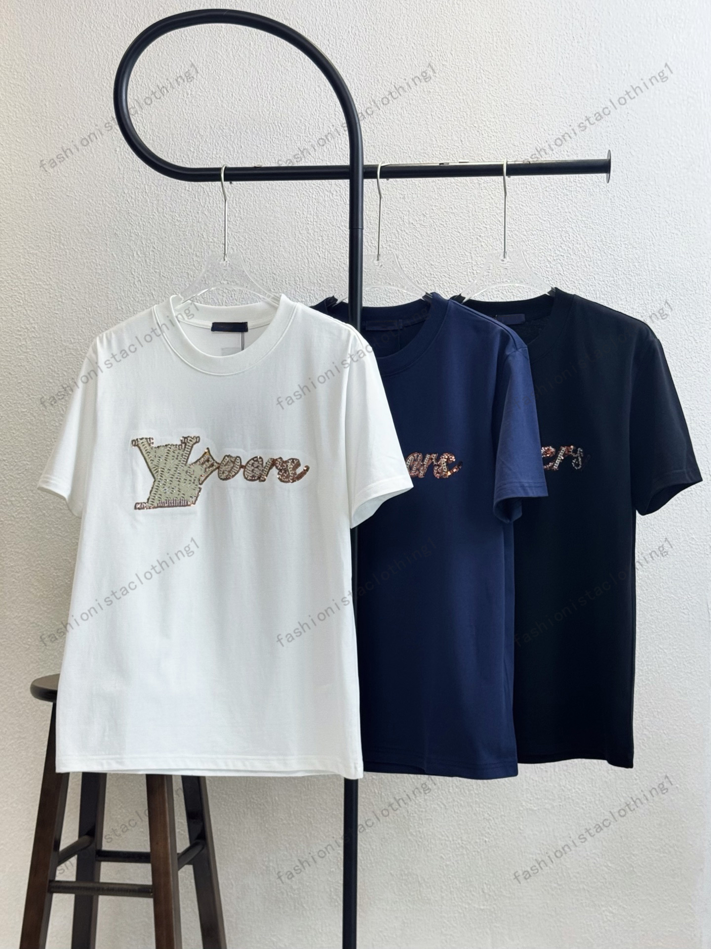 Designer Shirts T Shirt Mens Womens Kids Embroideried Badge Cotton Short Sleeve Round Neck Skateboard Family Tops Tees